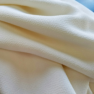 正絹丹後ちりめん白生地 シルク 2.2 並の重さ