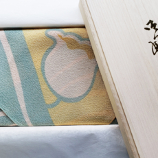 正絹縮緬友禅風呂敷 すずらん ちりめん シルク プレゼント 箱入り写真 ②